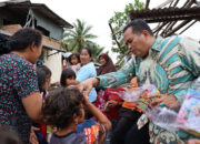 Rumah Warga Tidak Layak Dibedah, Wako Pariaman Beri Bantuan