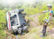 Tragis! Ambulans Bawa Jenazah Terjun ke Jurang 30 Meter, Sopir dan Tiga Penumpang Terluka, Hilang Kendali saat Hindari Jalan Bergelombang