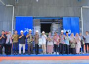 Pastikan Ketahanan Pangan Pasca Lebaran, Bupati Welly Suhery Tinjau Gudang Bulog