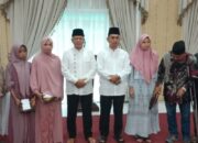 Di hadapan Anak Yatim dan Disabilitas Sebelum Buka Puasa Bersama, Air Mata Bupati Pasaman Jatuh Menetes Saat Pidato