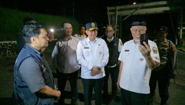 Sitinjau Lauik Tak Lagi Blank Spot, Gubernur Sumbar Uji Jaringan BTS Telkomsel 
