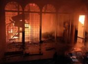 Rumah Bertingkat di Kawasan Padat Penduduk Terbakar, Kerugian Capai Rp 500 Juta