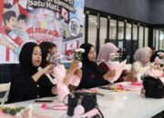 Ngabuburit bersama Honda Menara Agung, Konsumen Belajar Buket Bunga dan Style Helm Kekinian