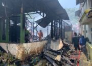 Satu Rumah Ludes Terbakar di Tanah Hitam dan Tiga Rumah Terdampak