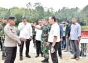 Usai Rapat Bersama Satgas Percepatan Rehabilitasi dan Rekonstruksi Pascabencana Alam, Wabup Agam Tinjau Huntara dan Infrastruktur Terdampak Bencana