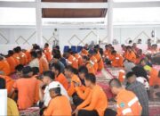 Wako Sawahlunto Buka Puasa Bersama dengan Pasukan  Kebersihan