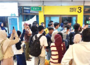 Super Air Jet PDG-CKG Delay 12 Jam, Penumpang Mengamuk, Feni: Penumpang IU 905 Terima Kompensasi dan Sudah Terbang Senin Pagi
