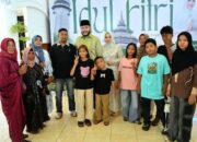 Jalin Silaturahmi dengan Warga, Wali Kota Padang didampingi Ketua Tim Penggerak PKK, Gelar Open House
