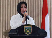 Ny. Maria Feronika Hendri Pimpin PMI Padang Panjang