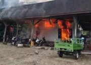 Kobaran Api Membara di Kantor DLH Padang, 23 Motor Petugas Kebersihan Hangus Terbakar
