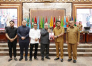 DPRD Sumbar Serahkan Rekomendasi LKPJ Kepala Daerah 2025, Apresiasi Kinerja Pemprov dan Dorong Perbaikan Tata Kelola Keuangan