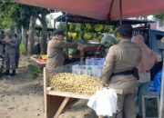 Nekat “Makan” Jalan, PKL di Koto Tangah Gigit Jari Dagangan Disita Petugas