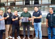 All Out Bantu Penanganan Bencana, Andre Rosiade Terima Medal of Honor dari Jaringan Pemred Sumbar