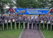 Kapolda Sumbar Hadiahkan Motor dan Piagam untuk Personel Berprestasi, Yang Melanggar Dipastikan Ditindak Tegas