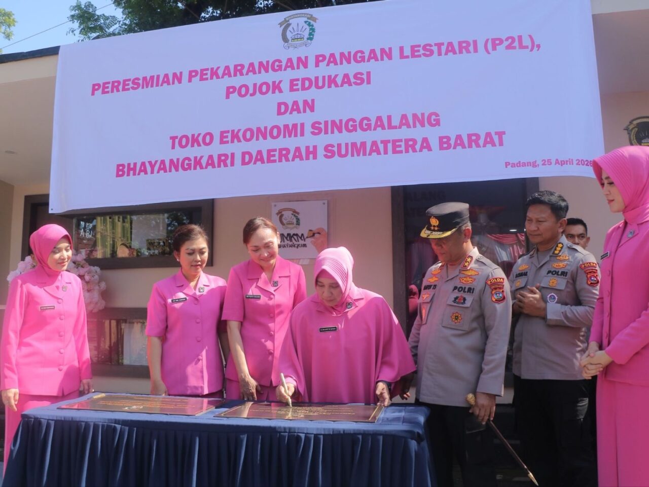 Polda Sumbar Dorong Penguatan UMKM Lokal, Bhayangkari Diminta Kembangkan Brand Unggulan di 19 Daerah