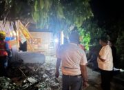 Angin Puting Beliung Hantam Tanah Garam, Wawako Solok Serahkan Bantuan