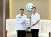 Wabup Padang Pariaman Serahkan Proposal untuk Kemajuan Sektor Kelautan