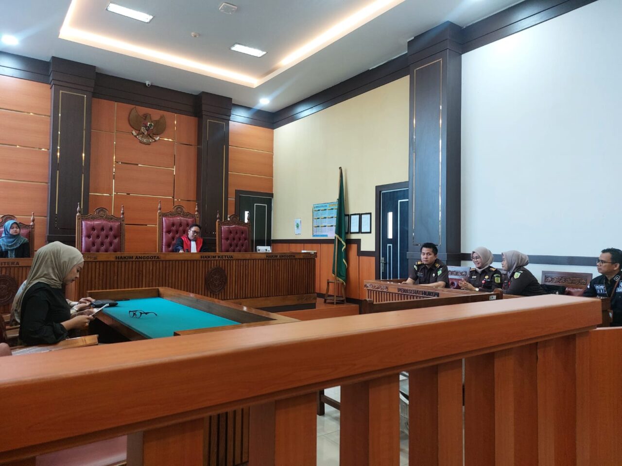 Hakim PN Padang Tolak Permohonan Praperadilan Penyitaan Aset oleh Kejari Padang