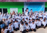 Mendikdasmen Resmikan Ruang Kelas Darurat di SDN 05 Batang Anai
