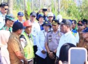 Bupati Dampingi Menteri Pertanian, Kunjungi Lahan Persawahan Masyrakat Terdampak Bencana