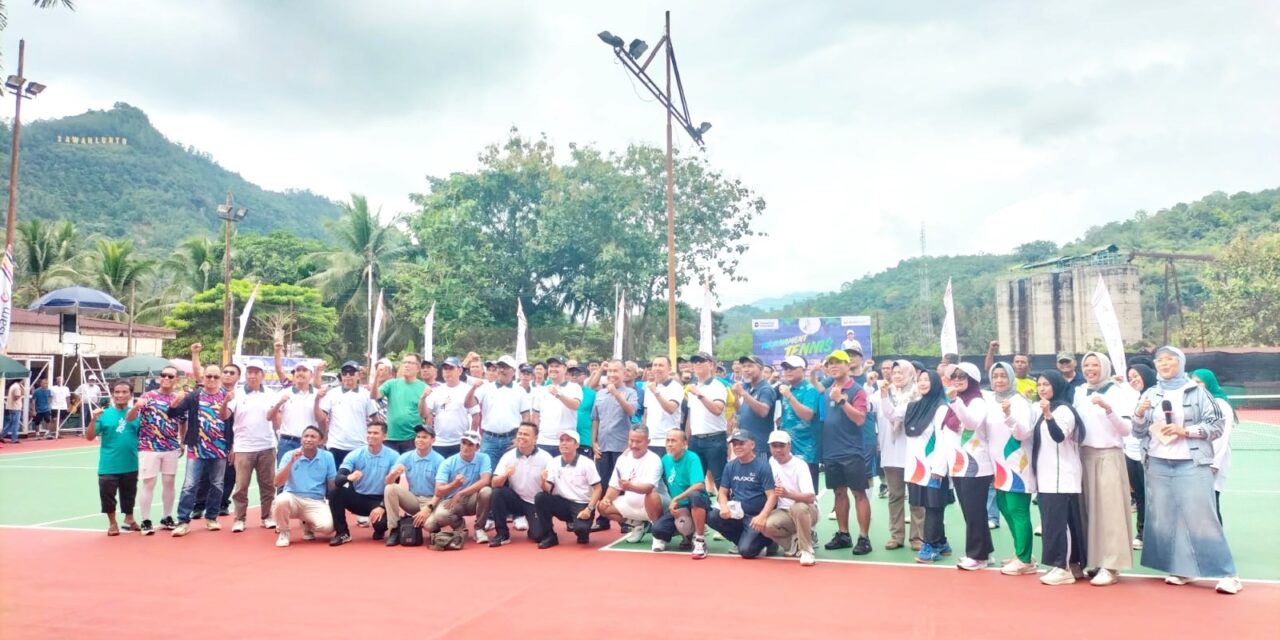 Ratusan Petenis Ramaikan Turnamen HUT ke-45 PTBA di Sawahlunto