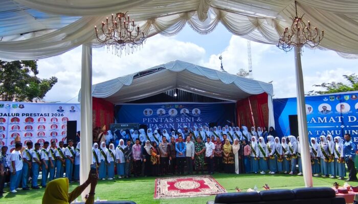 Haru Biru SMAN 8 Padang Lepas 321 Siswa: Cetak Lulusan ke Monash University hingga Jadi Sekolah Rujukan Google dan PJJ