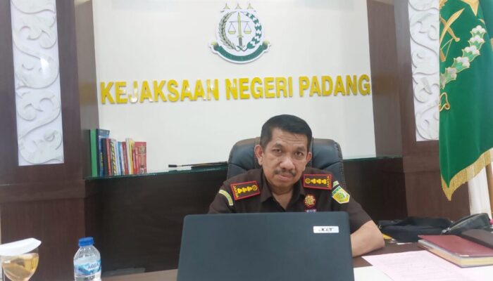 Masuk DPO, Kajari Padang Imbau Tersangka Kasus Dugaan Korupsi Kredit Bank Segera Menyerahkan Diri