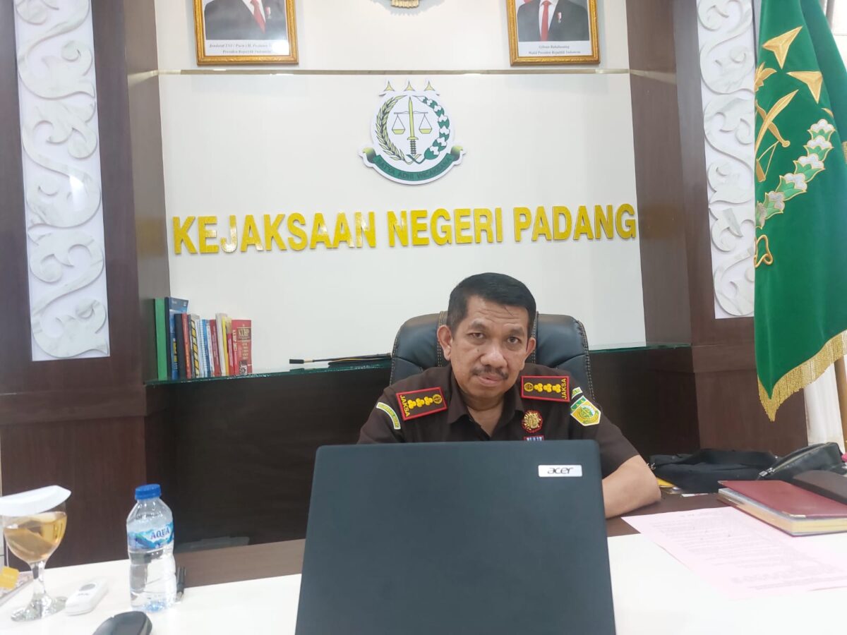 Masuk DPO, Kajari Padang Imbau Tersangka Kasus Dugaan Korupsi Kredit Bank Segera Menyerahkan Diri