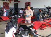 Standar Industri Hadir di Sekolah, Menara Agung Uji Kompetensi Siswa TSM Honda di SMKN 1 Luak