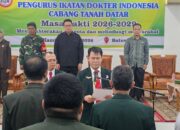 IDI Tanah Datar Resmi Dilantik, Wabup Tekankan Peningkatan Layanan Kesehatan Masyarakat