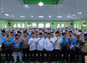 Lepas Keberangkatan Kloter 10, Bupati Welly Suhery Pesankan Jamaah Jaga Kesehatan dan Kekompakan