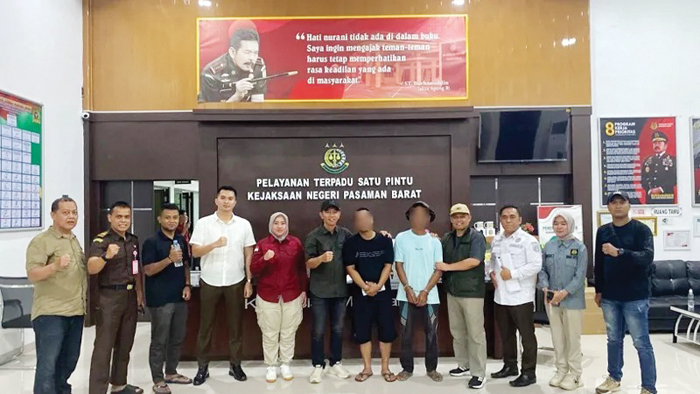 Menghilang saat Hendak Dieksekusi, Kejati Sumbar Tangkap 2 Terpidana Kasus Pencurian dan Perkebunan Ilegal