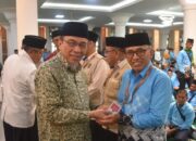 383 Jemaah Kloter 8 Dilepas Menuju Tanah Suci, Maigus Nasir Titip Doa Agar Padang Dijauhkan Fitnah