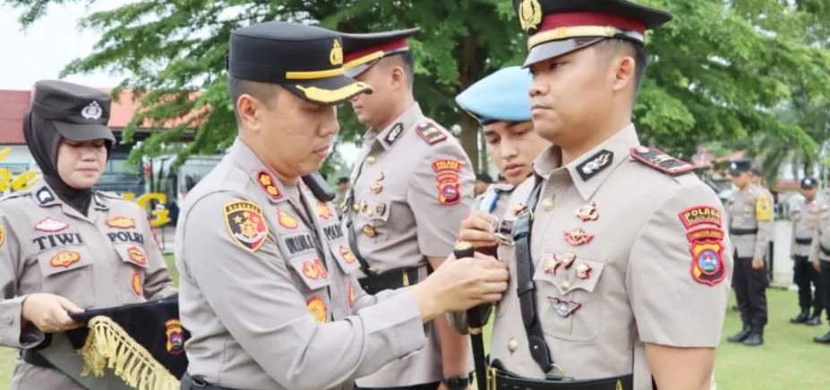 Kapolres Sijunjung Pimpin Sertijab Sejumlah PJU, Tekankan Profesionalisme dan Pelayanan Publik