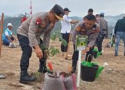 Kapolda Sumbar Tanam Pohon di Areal Bekas Tambang Batubara