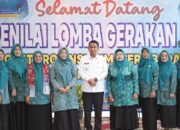 Tim Penilai Lomba PKK Sumbar Kunjungi Dasawisma Melati VIII