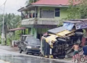 Gegara Ban Selip, Truk Colt Diesel Tabrak Warung