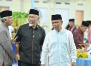Gubernur Mahyeldi Hadiri Tujuh Hari Wafatnya Ibunda Kapolda Sumbar