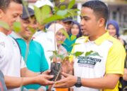 Peringati Hari Lingkungan Hidup Nasional, Pemko Serahkan Bibit Pohon Pelindung pada 13 Kelurahan  