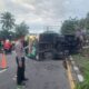 Bus PO Kawan Tabrak Pohon lalu Terbalik, Sopir dan 7 Penumpang Luka-Luka