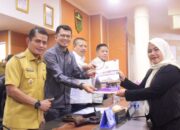 Dipimpin Ketua DPRD Kabupaten Solok Ivoni Munir, Dewan Sahkan PerdaPajak Daerah dan Retribusi