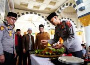 Hari Bhayangkara ke-80, Bupati Puji Inovasi “Kembali ke Surau” Polres Tanah Datar