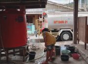 Warga Lambung Bukik Masih Krisis Air, PT Semen Padang Salurkan 8.000 Liter Air Bersih