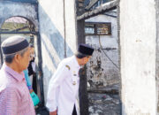 Tak Hanya Uang Tunai, Korban Kebakaran Kampung Jawa Juga Dapat KTP Baru Gratis