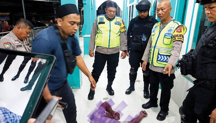 Pedagang Buah Tewas Tergeletak di Toilet Masjid, Keluarga Tolak Autopsi