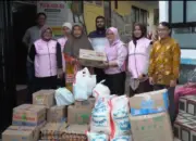 Jumat Berdampak, Kepedulian Insan PLN UP3 Payakumbuh Hadirkan Senyum dan Harapan bagi Lansia.
