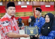 Wali Kota Pariaman Yota Balad Ambil Sumpah Ratusan Orang PNS
