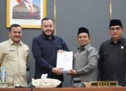 Pendapatan Daerah Tembus Rp3 Triliun, Pemko Padang Sampaikan Ranperda Perubahan APBD 2026 ke DPRD