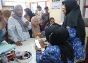 Pendaftaran Perlinsos di Aia Pacah, Kelurahan Maksimalkan Layanan Jemput Bola