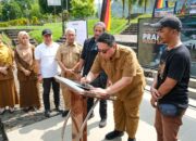 Wabup Tanah Datar Buka Pameran Prahara Pulau Emas, 68 Foto Bencana Sumatra Dipamerkan di Istana Pagaruyung